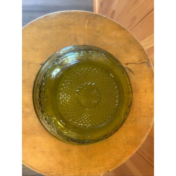Vintage Indiana Glass Company Glass Green Daisy Pattern Bowl 7.5" x 2.75", 1970s - Picture 8 of 11